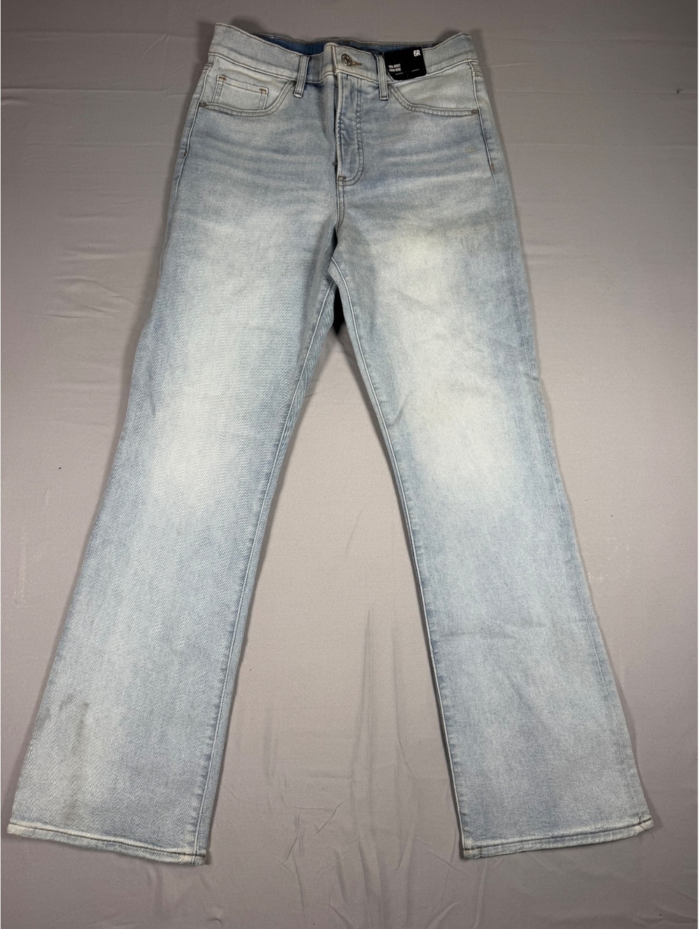 Express ‘90s Boot High Rise Jeans Size 6R Light Wash